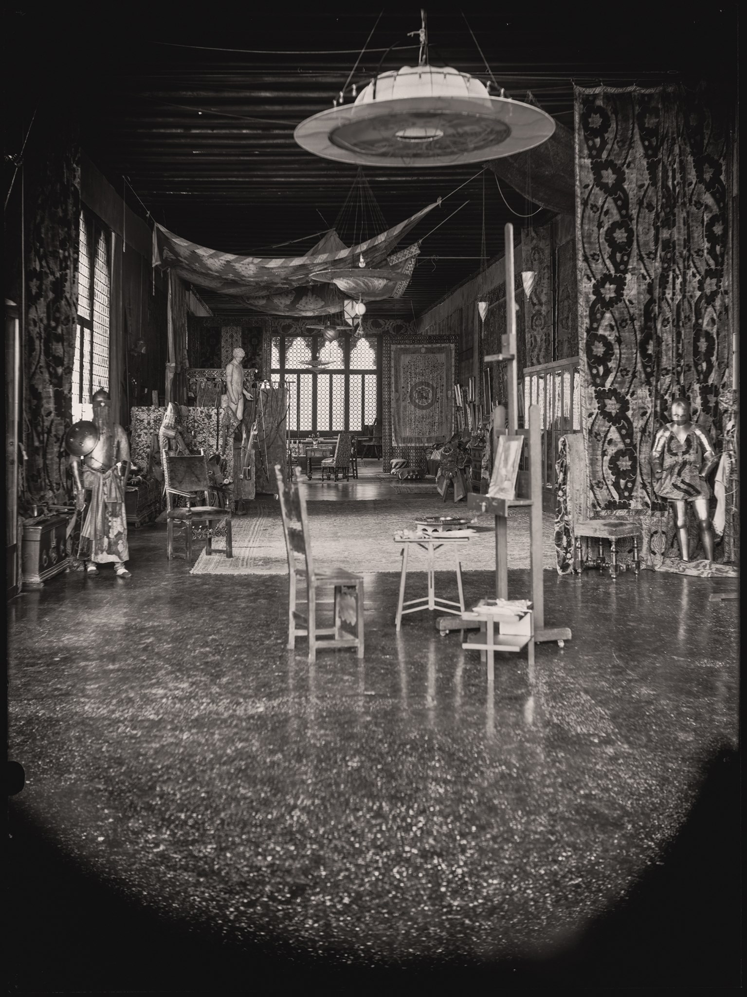 Mariano Fortuny, Veduta del primo piano di Palazzo Pesaro degli Orfei, 1930 circa
