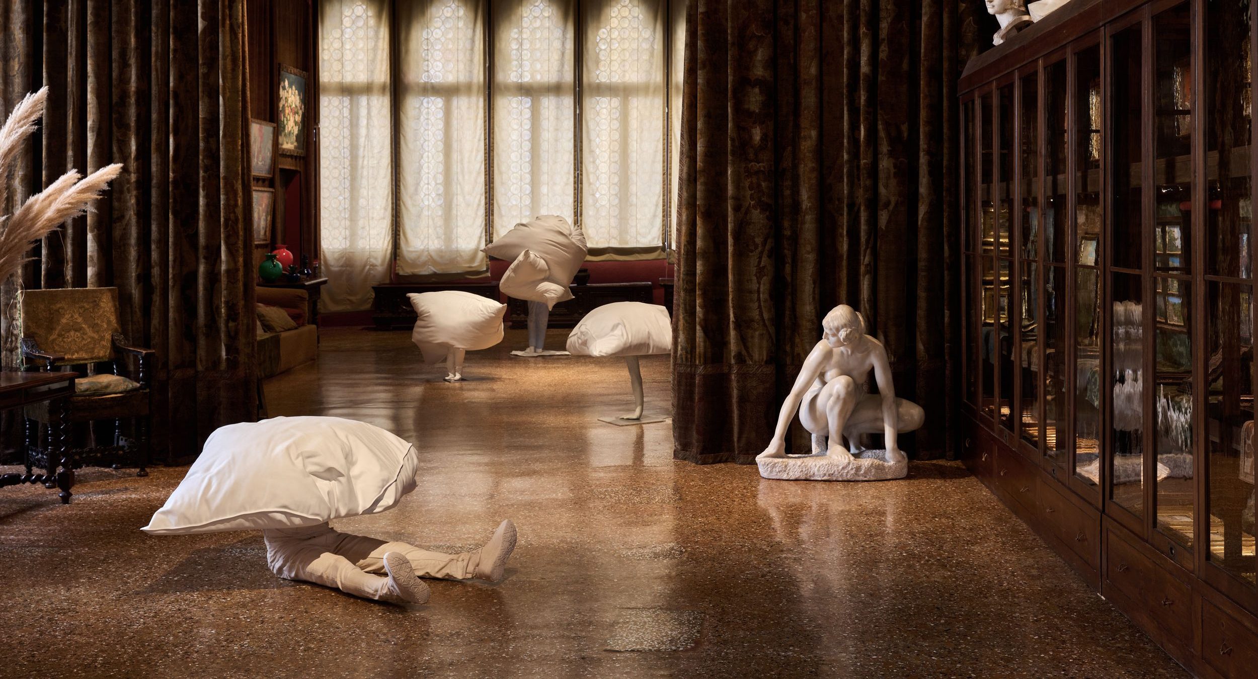 Mostra Erwin Wurm